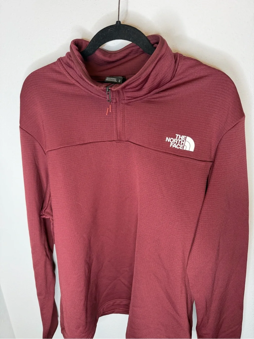 The North Face Burgundy Quarter-Zip Pullover Men’s XL